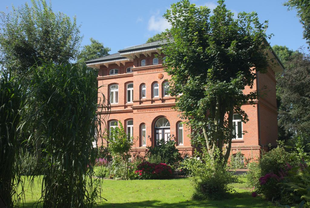 Apartment Haus Im Park Wesselburen